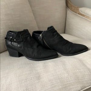 Dolce Vita Leather Black Booties size 8